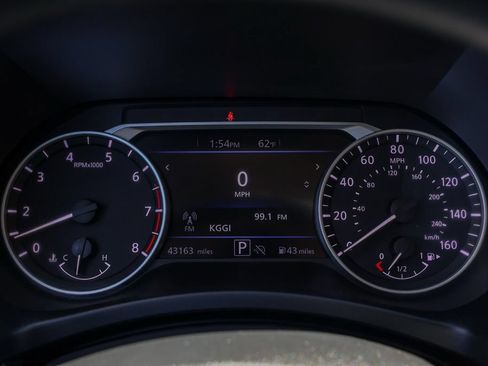 Used 2024 Nissan Sentra SV FWD image 26