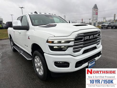 New 2026 RAM 2500 Laramie w/ Sport Appearance Package AWD/4WD image 3