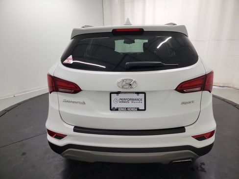 Used 2017 Hyundai Santa Fe Sport image 8