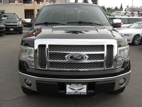 Used 2012 Ford F150 Lariat w/ Lariat Chrome Pkg image 2
