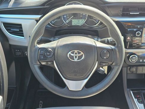 Used 2015 Toyota Corolla LE FWD image 16