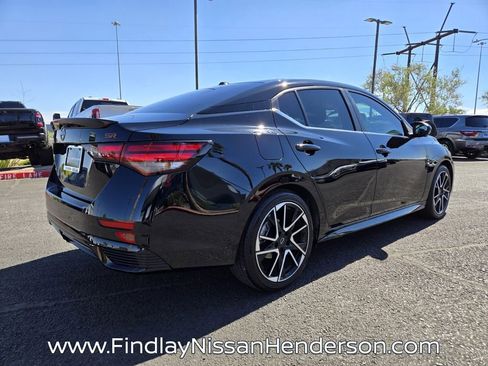 Used 2025 Nissan Sentra SR w/ SR Premium Package image 6