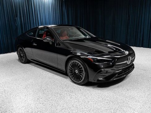 New 2026 Mercedes-Benz CLE 300 4MATIC Coupe image 4
