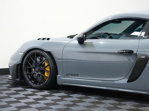 Used 2023 Porsche 718 Cayman GT4 RS image 23