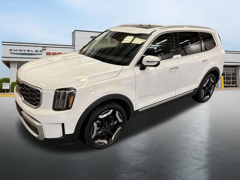 Used 2025 Kia Telluride S image 9