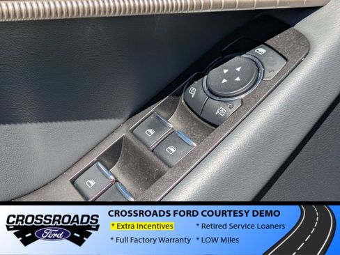 New 2026 Ford Explorer Active image 10