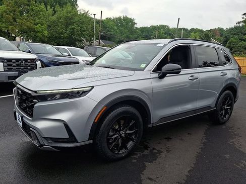 Certified 2025 Honda CR-V Sport image 3