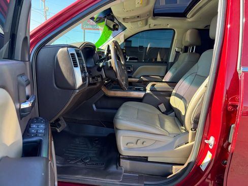 Used 2018 Chevrolet Silverado 1500 LTZ w/ Sport Package image 4