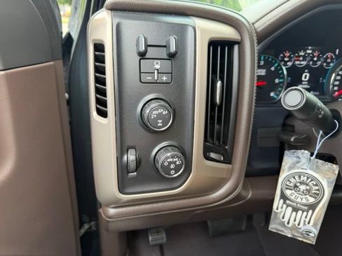 Used 2017 GMC Sierra 1500 Denali w/ Denali Ultimate Package AWD/4WD image 20
