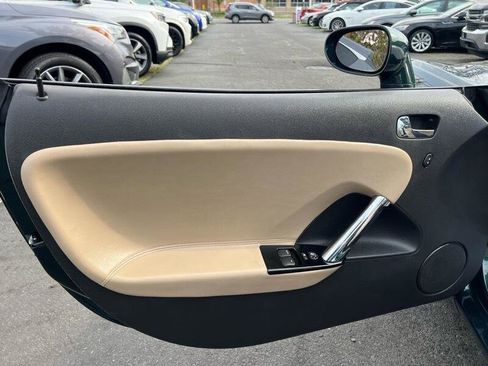 Used 2008 Saturn Sky w/ Premium Trim Package image 22