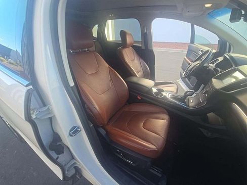 Used 2016 Ford Edge Titanium w/ Equipment Group 302A AWD/4WD image 9