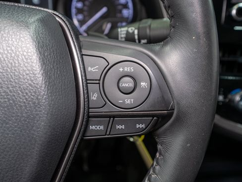 Used 2023 Toyota Camry SE FWD image 22