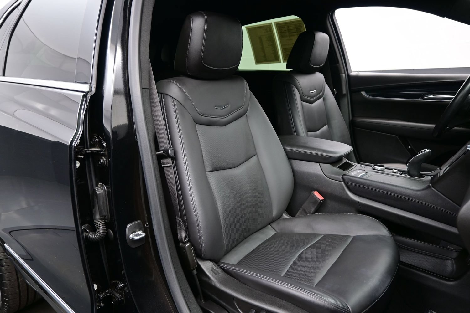 Used 2024 Cadillac XT5 Premium Luxury w/ LPO, Floor Liner Package AWD/4WD image 13
