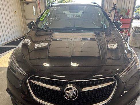 Used 2019 Buick Encore Preferred FWD image 2