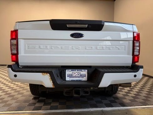 Used 2022 Ford F350 Lariat AWD/4WD image 9
