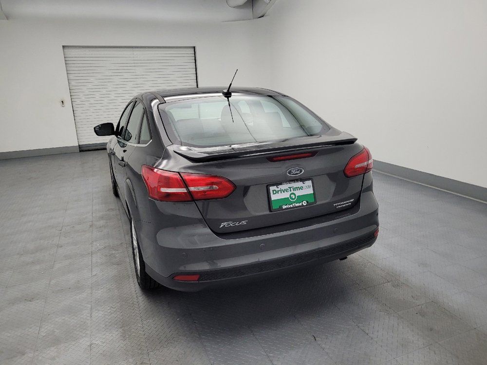 Used 2016 Ford Focus Titanium FWD image 6
