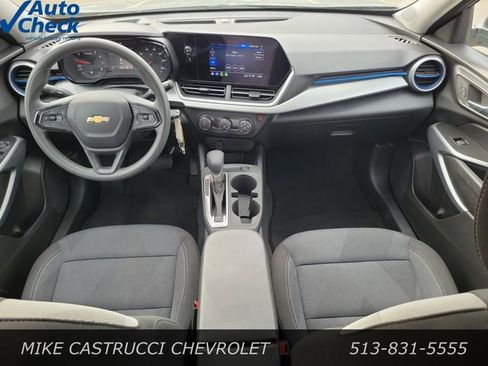 Used 2025 Chevrolet Trax LS w/ Driver Confidence Package FWD image 10