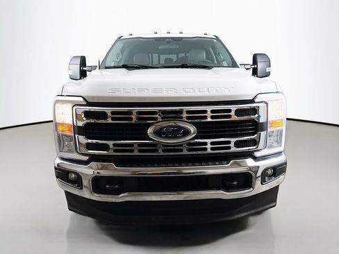 Used 2024 Ford F350 XL w/ XL Chrome Package AWD/4WD image 2