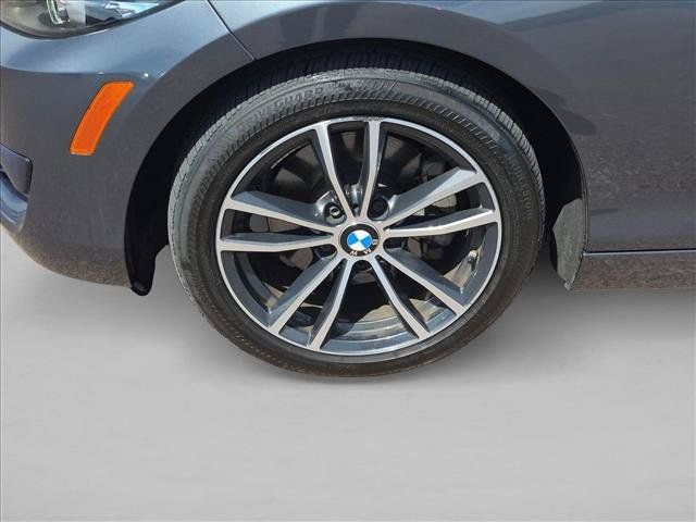 Used 2018 BMW 230i Convertible w/ Premium Package RWD image 15