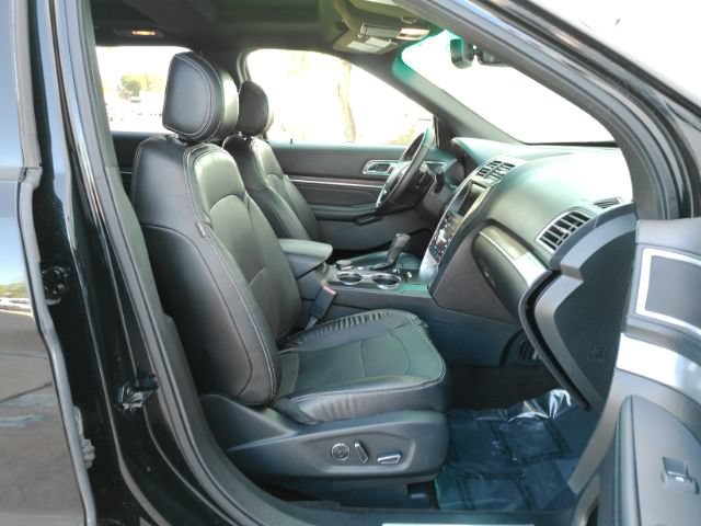 Used 2016 Ford Explorer Limited w/ Equipment Group 303A AWD/4WD image 21