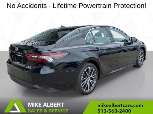 Used 2023 Toyota Camry XLE FWD image 7