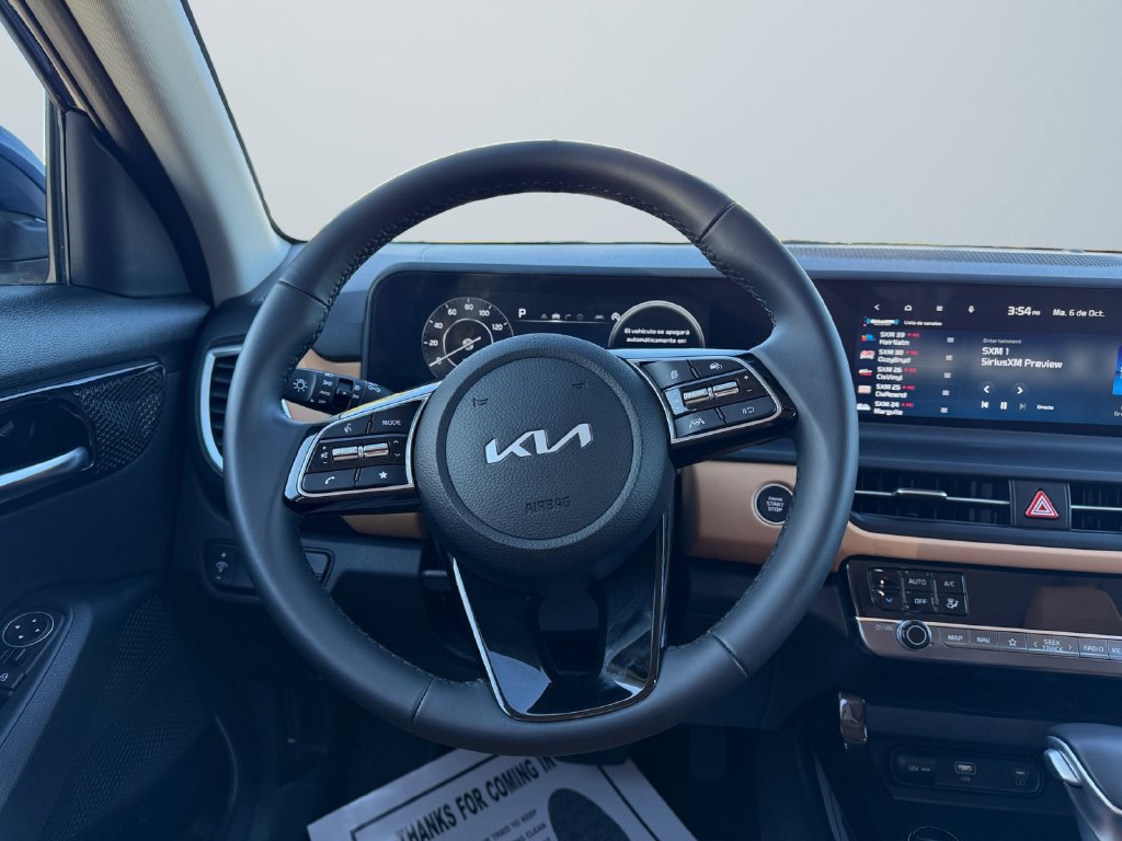 Used 2026 Kia Seltos EX w/ EX Sunroof Package FWD image 12