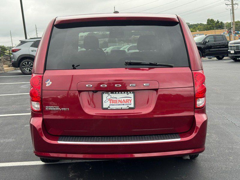 Used 2015 Dodge Grand Caravan SE w/ Quick Order Package 29E SE FWD image 4