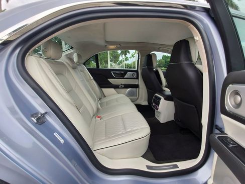 Used 2019 Lincoln Continental Black Label image 34