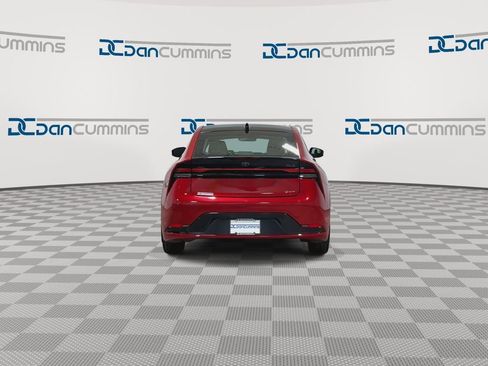 Used 2024 Toyota Prius XLE image 8