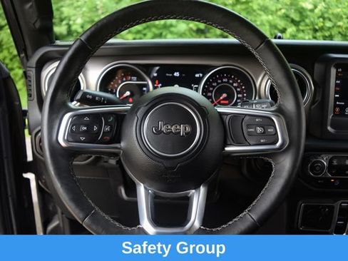 Used 2018 Jeep Wrangler Unlimited Rubicon w/ LED Lighting Group AWD/4WD image 4