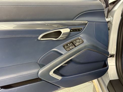 Used 2014 Porsche 911 Carrera 4S image 15