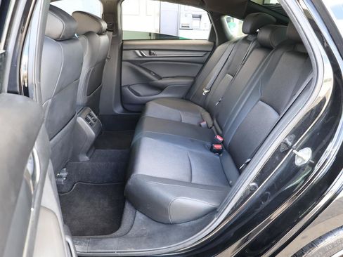 Used 2019 Honda Accord Sport image 21
