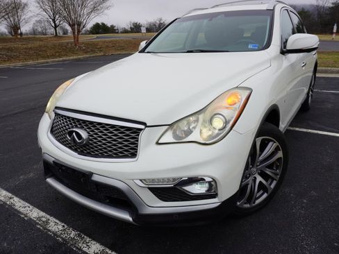 Used 2017 INFINITI QX50 AWD w/ Technology Package image 5