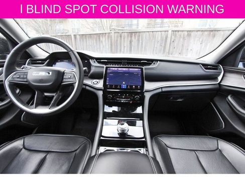 Used 2023 Jeep Grand Cherokee L Limited w/ Luxury Tech Group II image 10