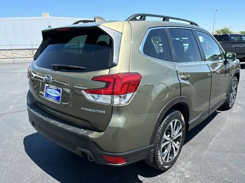 Used 2023 Subaru Forester Limited image 3