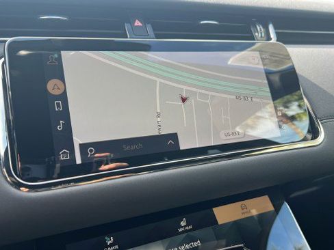 Used 2023 Land Rover Range Rover Evoque R-Dynamic SE image 33