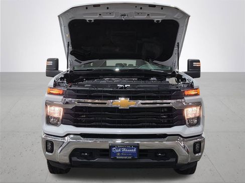 Used 2025 Chevrolet Silverado 2500 LT w/ Convenience Package image 6
