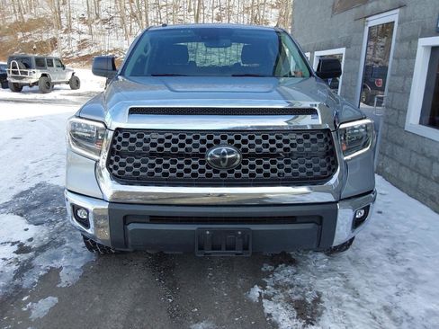 Used 2018 Toyota Tundra SR5 w/ TRD Off Road Package image 8
