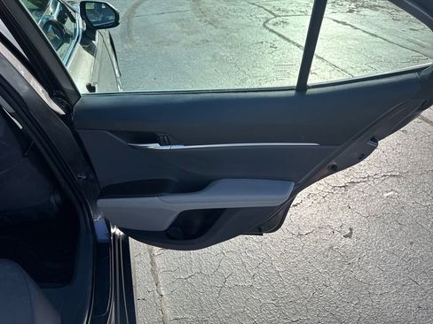 Used 2021 Toyota Camry LE AWD/4WD image 35