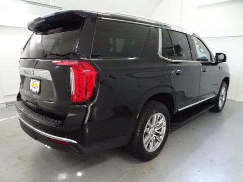 Certified 2023 GMC Yukon SLT w/ SLT Premium Package AWD/4WD image 24