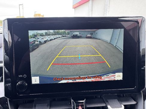Used 2025 Toyota Corolla Cross AWD Hybrid image 16