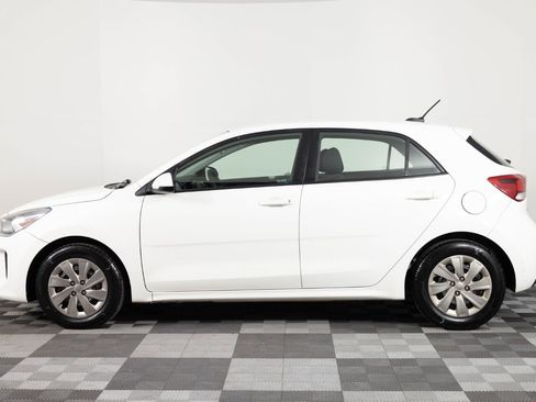 Used 2018 Kia Rio S FWD image 3