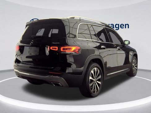 Used 2022 Mercedes-Benz GLB 250 4MATIC w/ Premium Package Lite image 4