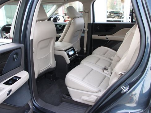Used 2022 Lincoln Aviator Reserve image 22