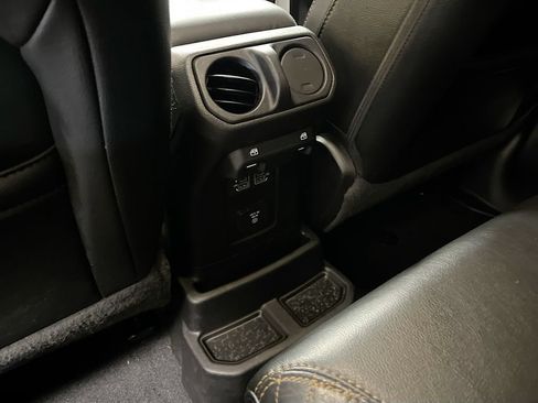 Used 2021 Jeep Wrangler Unlimited Sahara AWD/4WD image 24