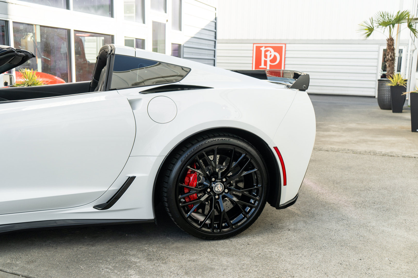 Used 2017 Chevrolet Corvette Z06 RWD image 5