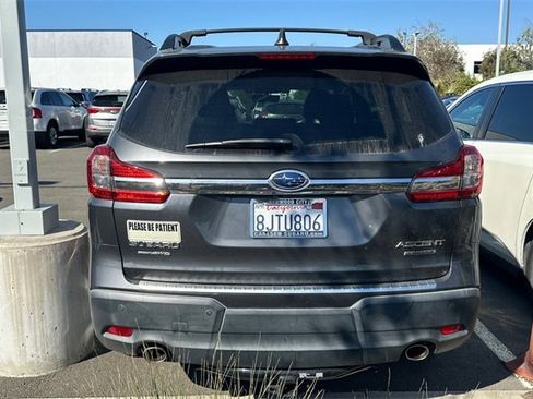Used 2019 Subaru Ascent Limited w/ Popular Package #3 image 4