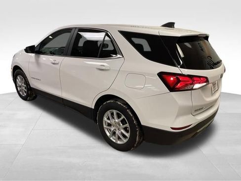 Used 2024 Chevrolet Equinox LT image 3