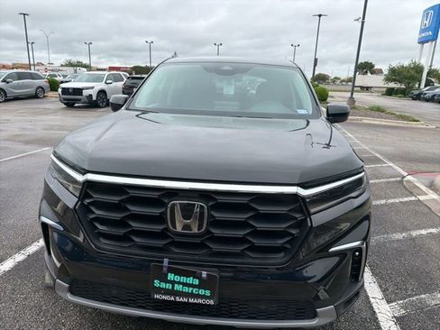 Used 2025 Honda Pilot EX-L image 3