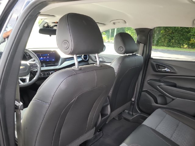 Used 2025 Chevrolet Trax LT w/ Driver Confidence Package FWD image 15
